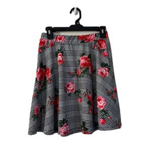 Charlotte Russe Black White Pink Floral Patterned Mini Skirt